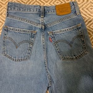 Levi’s Ribcage Straight Jeans